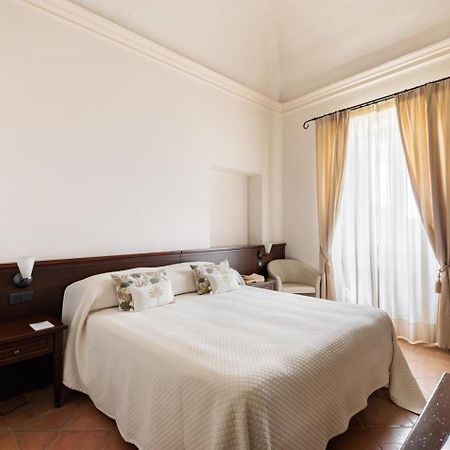 Hotel San Claudio Корридония Экстерьер фото