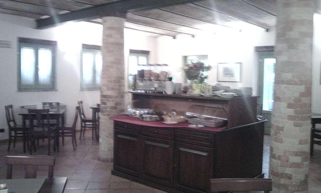 Hotel San Claudio Корридония Ресторан фото
